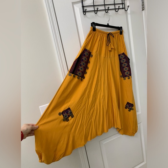 Mustard Yellow with Pink Floral Hobo Tatreez Sherwal Baggy Pants - Picture 14 of 16